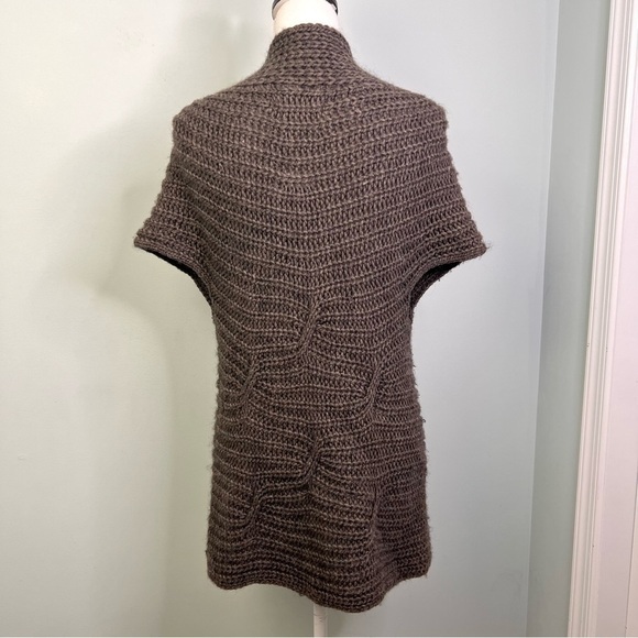 Anthropologie Lineamaglia Short Sleeve Cardigan with Toggle Buttons - Picture 11 of 13